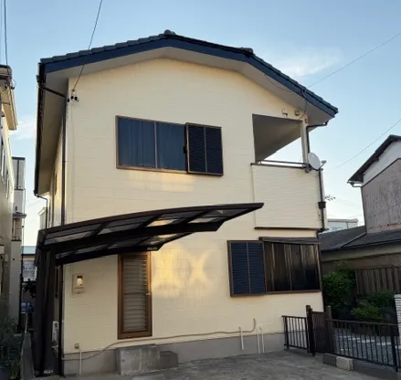 【静岡市清水区 H様邸】外壁をクリーム色にして瓦工事もしました⁂